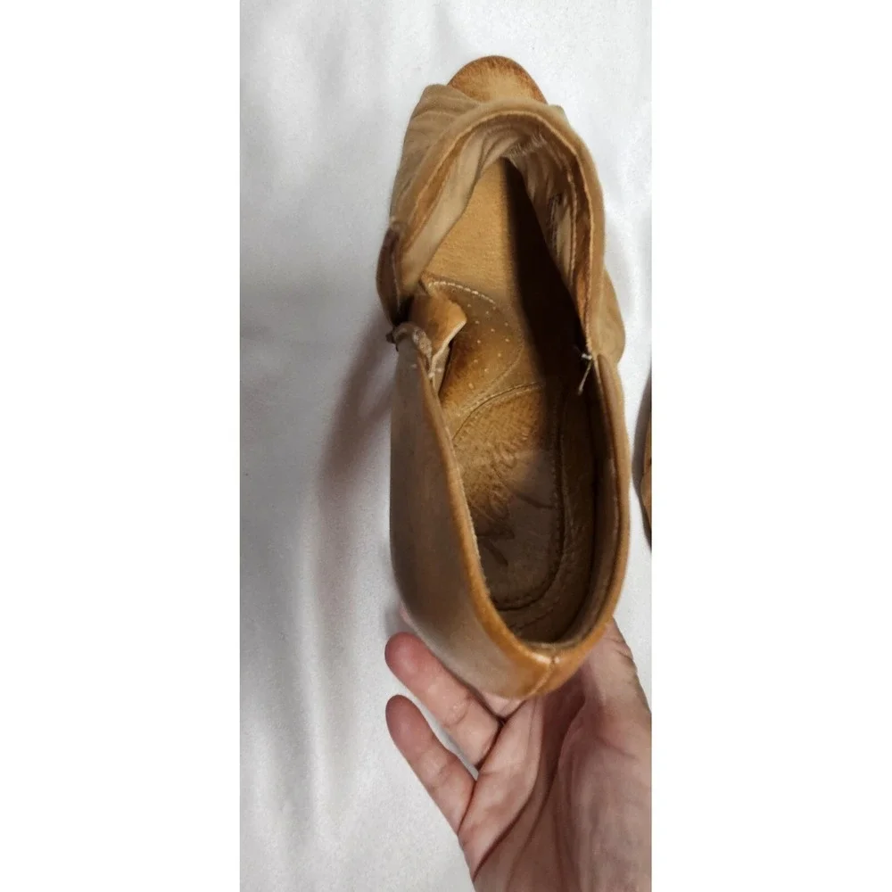Naya GENESIS Suede Leather Peep Toe‎ Bootie Zip Up Bamboo Heels Size 9W